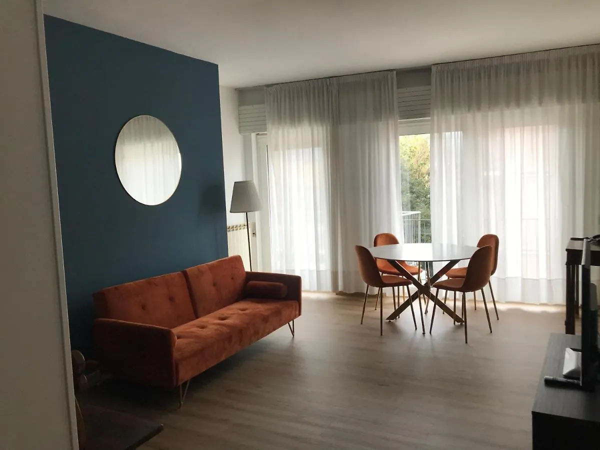 Glam Apartment Bardolino location